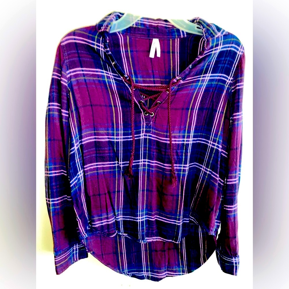 Mudd Purple & Blue Flannel Size Small